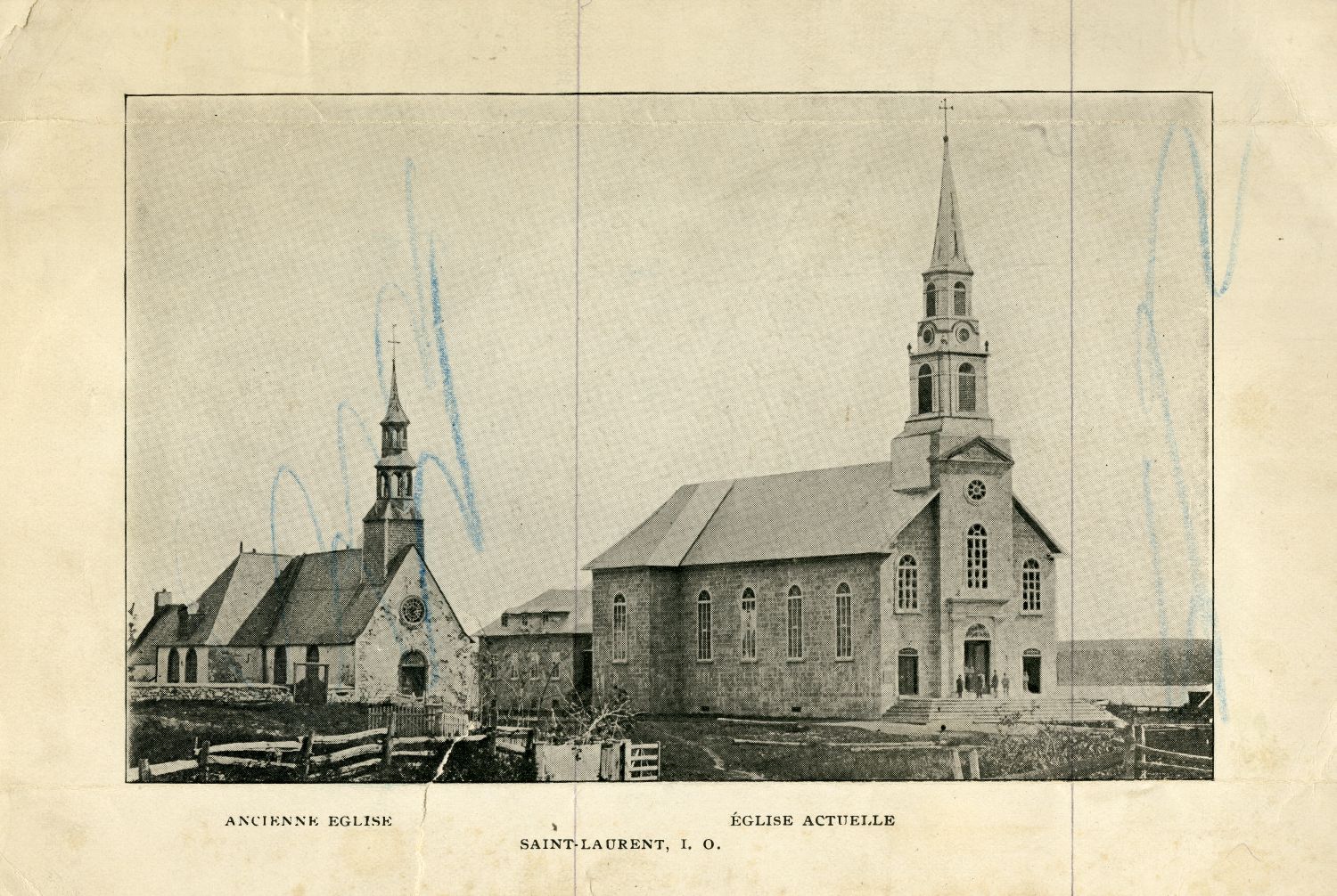 L'ancienne et la nouvelle eglise de Saint-Laurent de l'Ile d'Orleans cote a cote, vers 1900